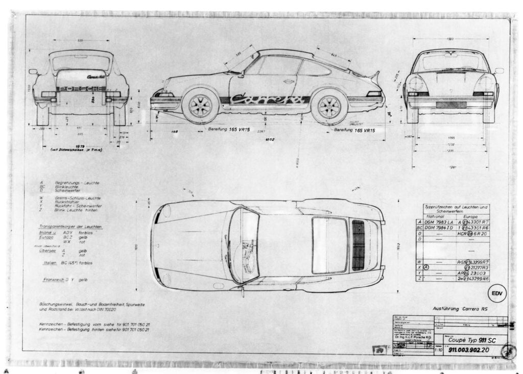 black and white photo technical drawing 911 Carrera RS 2.7