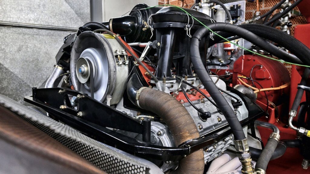 Engine shot Porsche Carrera