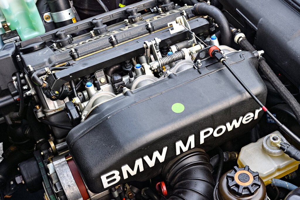 detailed engine for a BMW e30 m3
