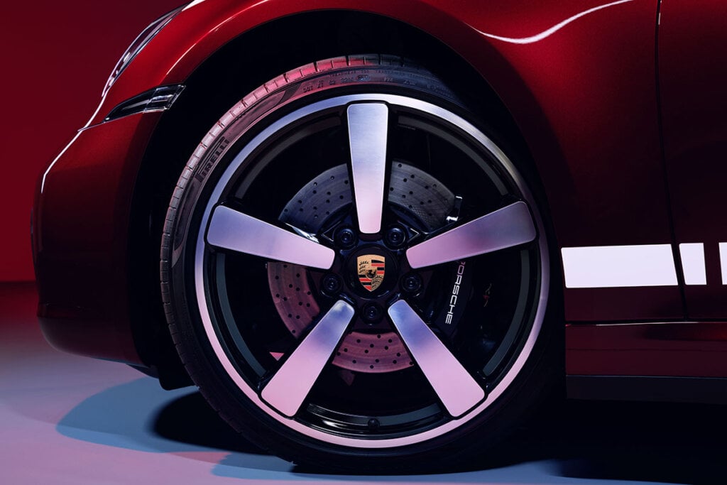 Modern Fuchs wheel for Porsche 911 Targa