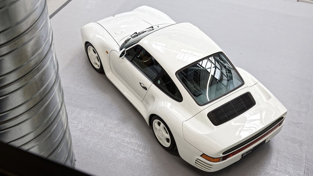 aerial view of a white Porsche 959