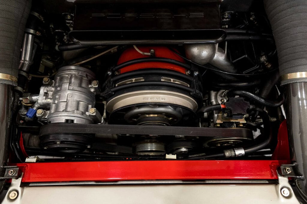 engine closeup for a Porsche 959