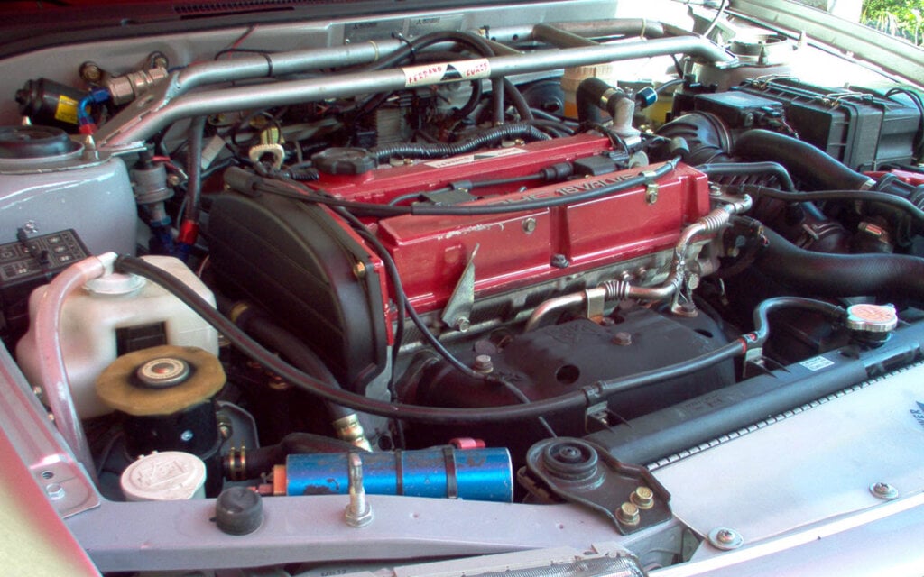 Mitsubishi Lancer EVO VI engine