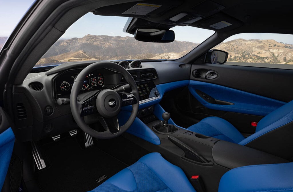 blue interior of the 2023 nissan z