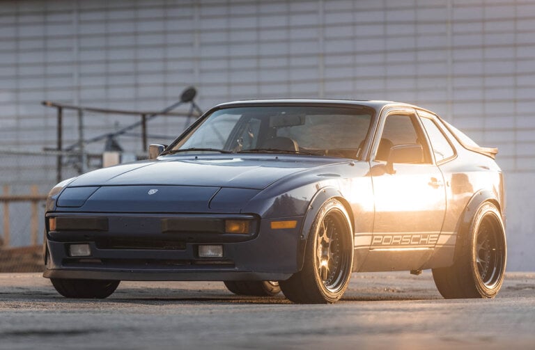 navy blue porsche 944