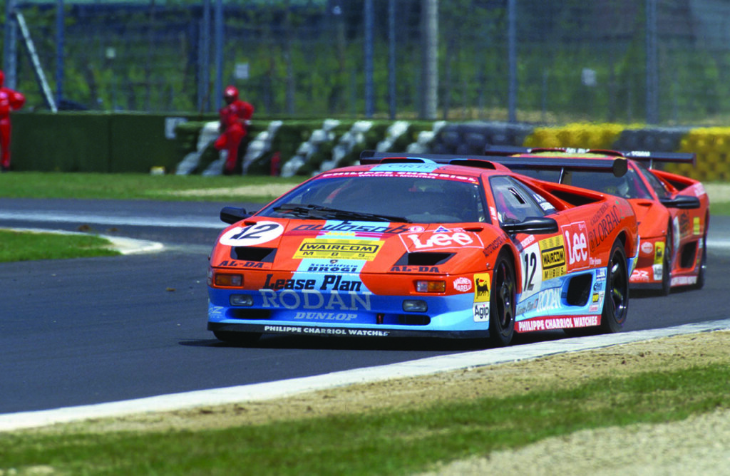 blue and orange lambo diablo svr