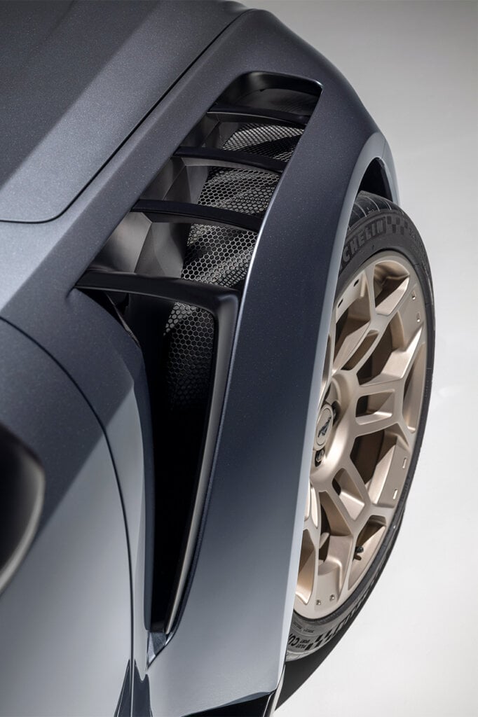 fender vents on GTD Mustang