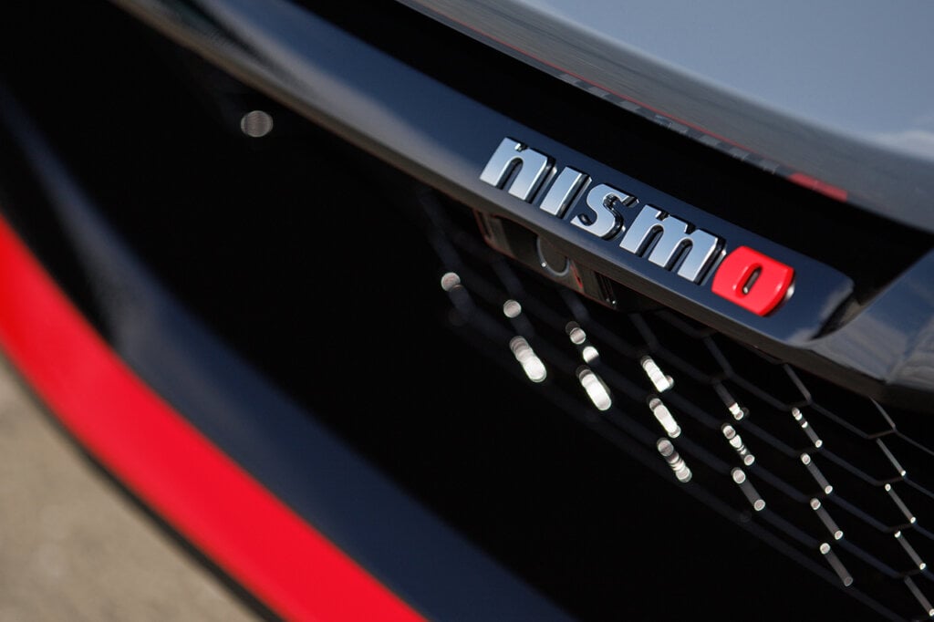 Nismo badging for 400z