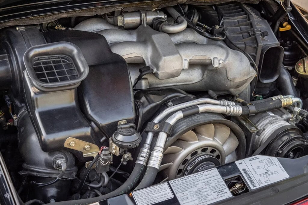 M64 Engine in a Porsche 993 car