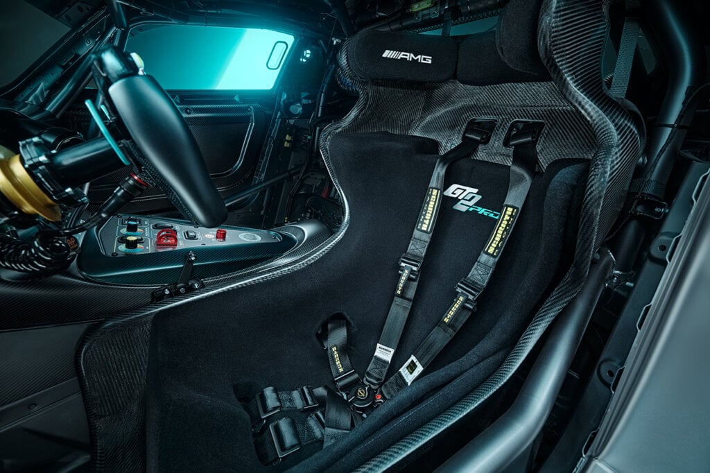 Racing bucket scene for Mercedes AMG GT2 Pro